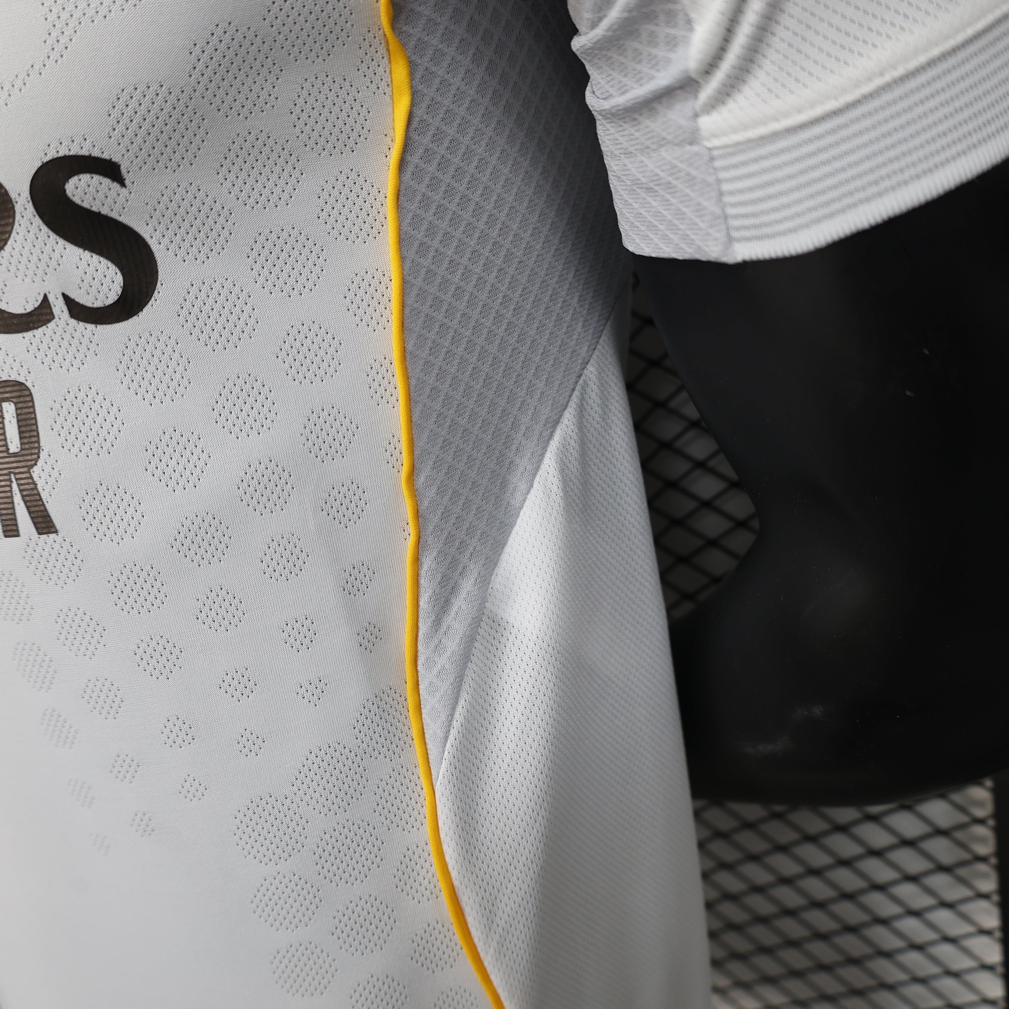 2025-26 Real Madrid Home Player Version Jersey - Men's