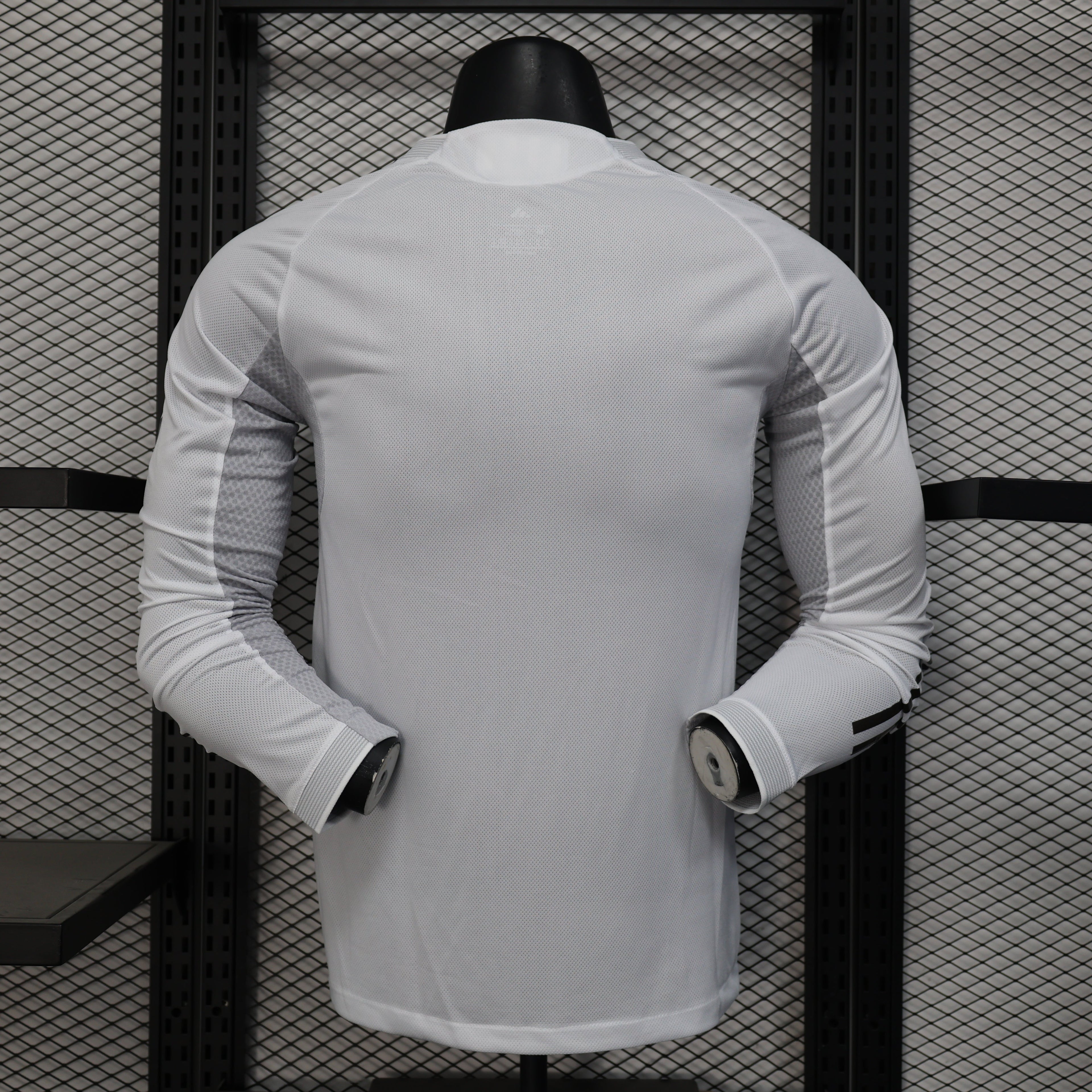 2025-26 Real Madrid Home Long Sleeve Player Version Jersey - Men's