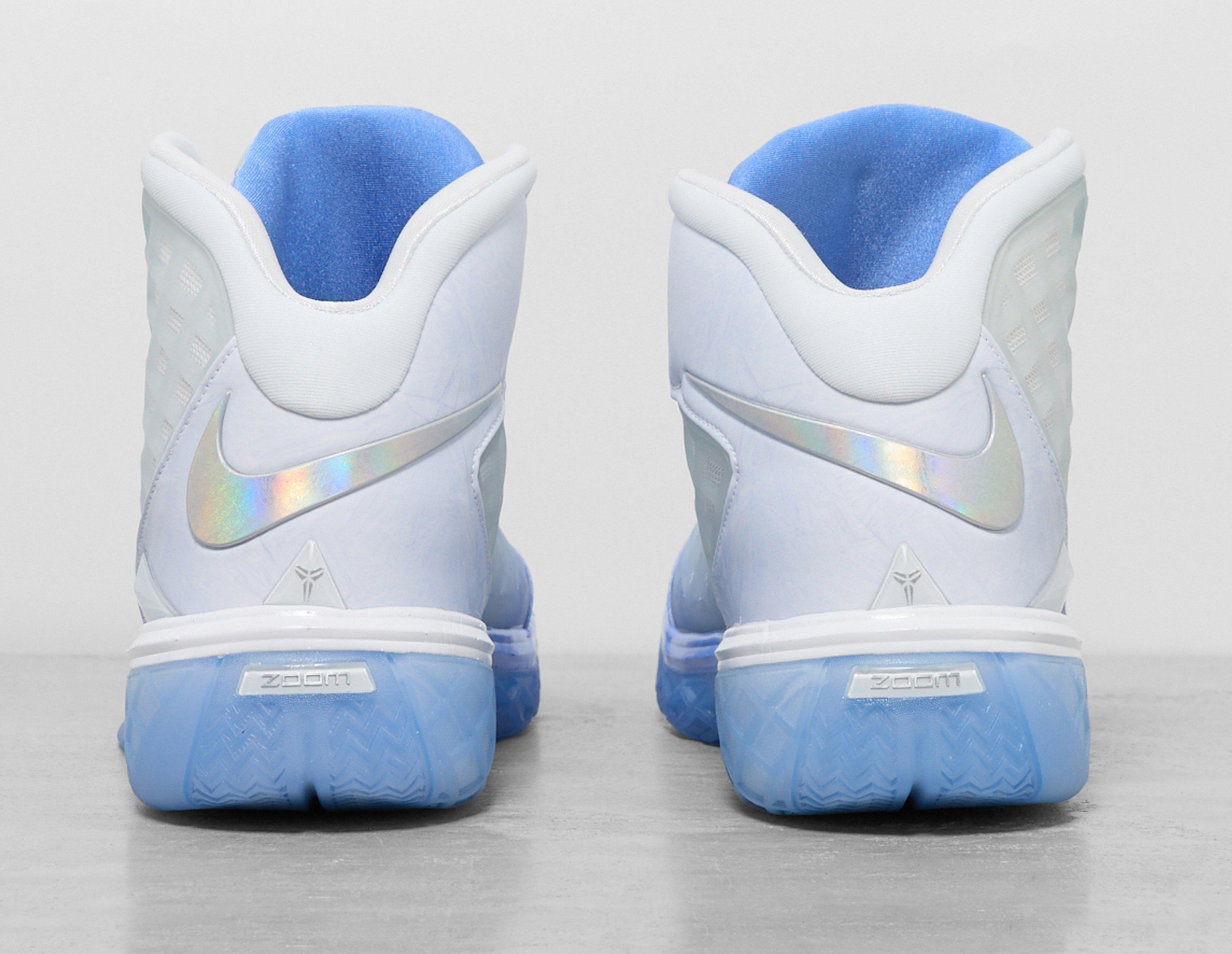 Kobe 3 Protro 'Christmas'